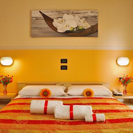Hotel Monica Chianciano Terme Exterior photo