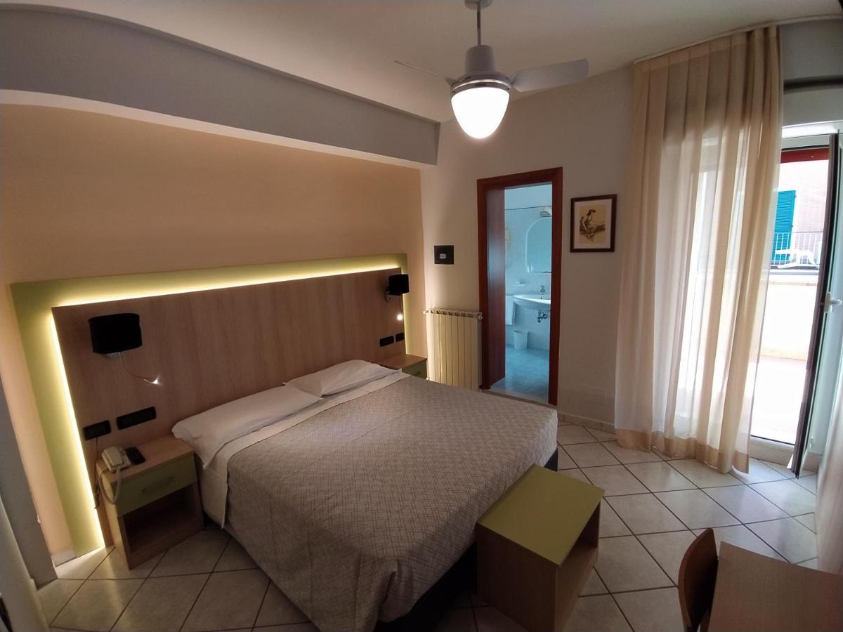 Hotel Monica Chianciano Terme Exterior photo