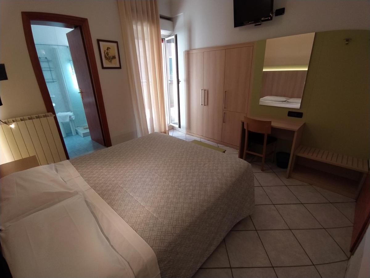 Hotel Monica Chianciano Terme Exterior photo