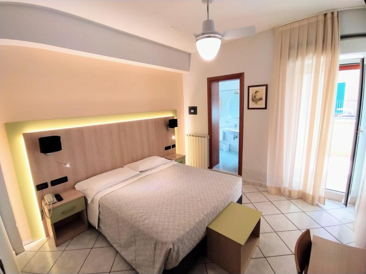 Hotel Monica Chianciano Terme Exterior photo