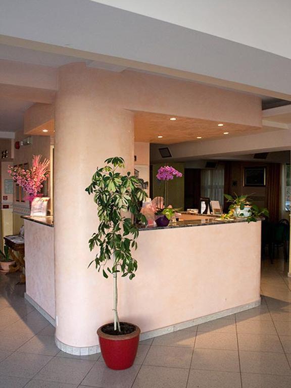 Hotel Monica Chianciano Terme Exterior photo