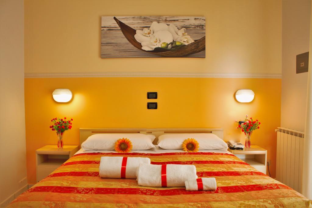 Hotel Monica Chianciano Terme Exterior photo